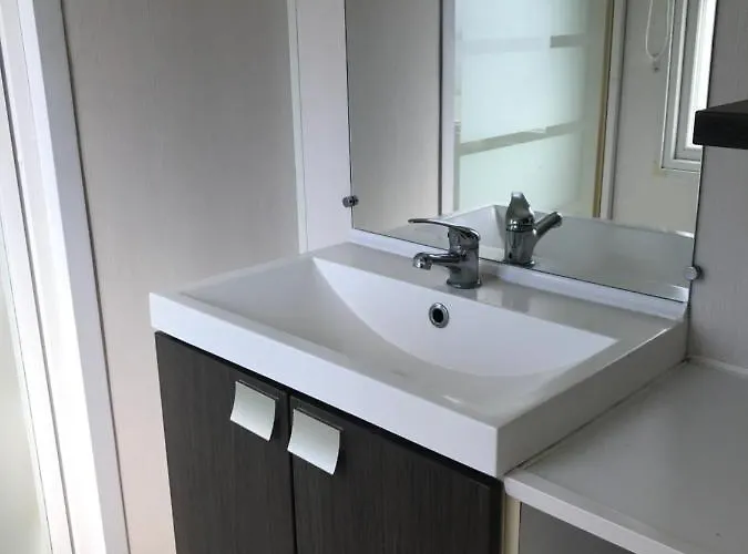 Mobil 6 Personnes Dans 5*