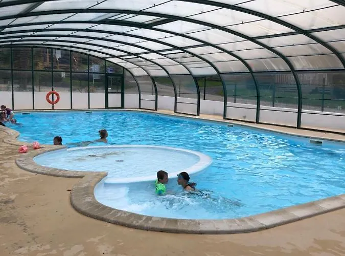 Κάμπινγκ Mobil 6 Personnes Dans 5* *